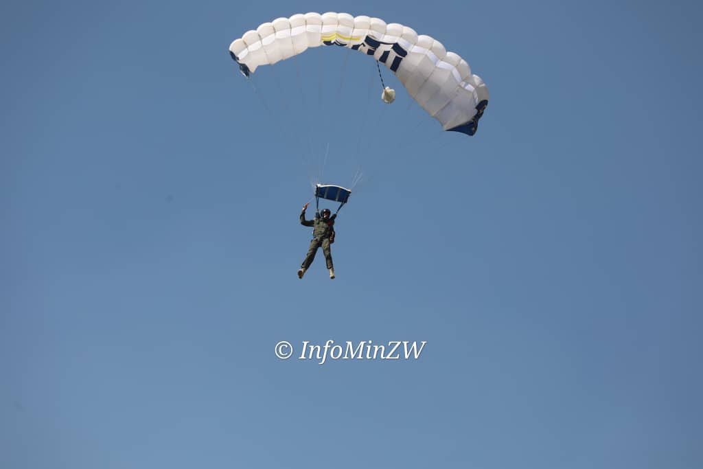 nickmangwana's tweet image. “As such, the ZDF is benefitting from training exchange programmes with countries in the SADC region and beyond. Far afield, I thank the Governments of the People’s Republic of China, the Russian Federation, India, Pakistan, Indonesia and Malaysia for enriching partnerships with…