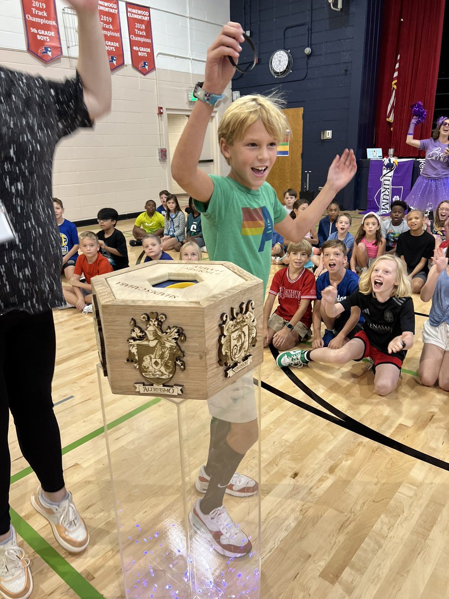 Friday was our first ever sorting day for Shades Cahaba’s 6 Houses!! Check out our custom made sorting box!! #rcainspired #weareHWD #scway