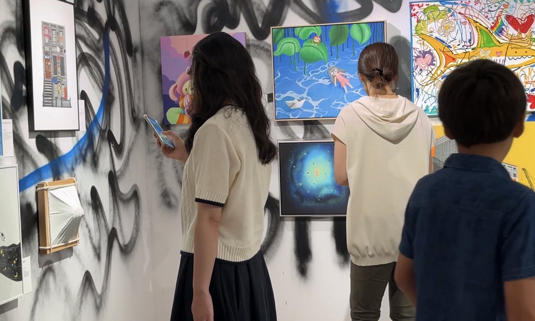 정말 많은 분들이 방문해주시고 있는 더현대 대구 5F 빈칸 전시!

태풍이 지나가고 맑은 날씨로 23일까지 전시합니다☺️