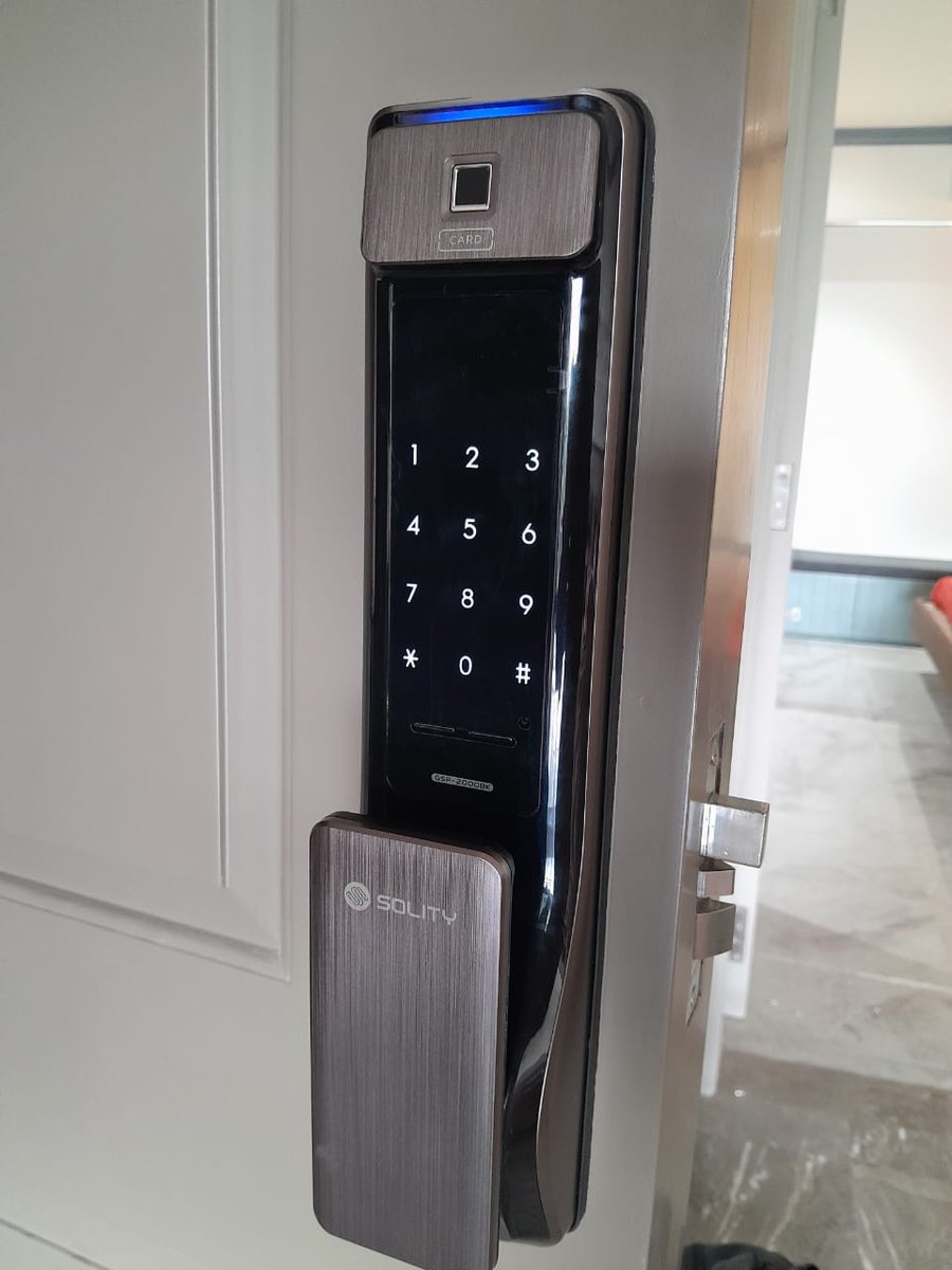 jal_electricals's tweet image. SOLITY_GSP-2000BK 

Go Digital 1️⃣2️⃣3️⃣
Having Digital locks on your door makes it easy to access without the hassle of handling the key🔑 
Follow for more✨
jaldigitalsystem.com

#Gokeyless #Smartdoorlock #pushpulllock #digital #solity_korea🇰🇷💯 #premiumdesign