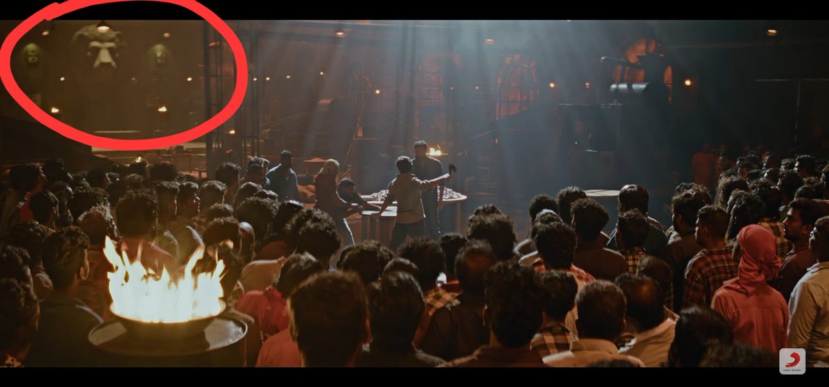 trojanash1's tweet photo. @7screenstudio @akarjunofficial Who noticed these Frames? Lion Statues? #Leo #Thalapathy #HarolDas #AnthonyDas https://t.co/kmZ8BjxIcr