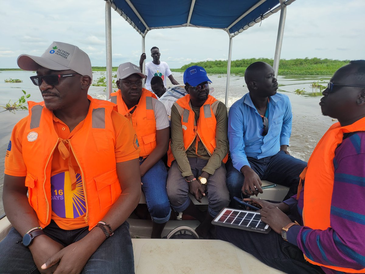 ACF_SouthSudan's tweet image. A productive field-monitoring visit by the ACF @ECHO Consortium in Twic East Islands, Jonglei Canal. This collaborative effort guarantees the smooth execution of our planned actions, validates outcomes, spots hurdles, and supports partners in addressing any hiccups. #Teamwork.