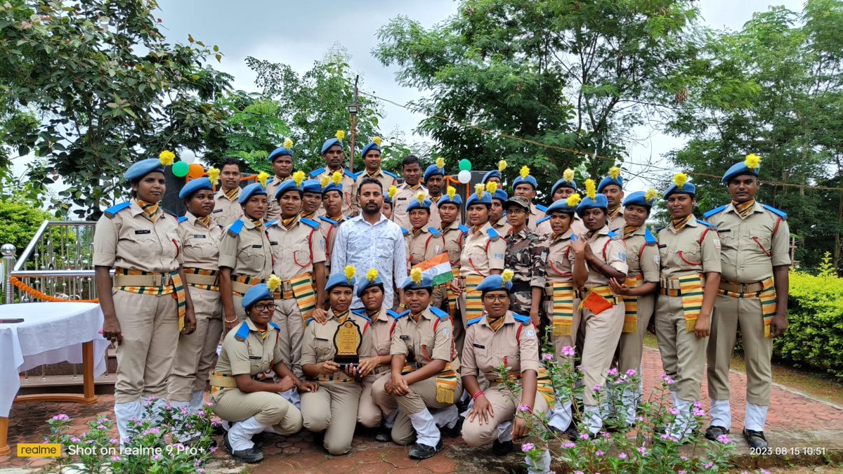 <a href="/sunny_sharad/">Sunny Sharad</a> <a href="/HemantSorenJMM/">Hemant Soren</a> झारखंडी यूवा आपका क्या बिगाड़े है 
6 साल से आपका  कदम से कदम मिलाकर हमारे झारखंड वासियों  को सेवा दे रहे हैं 24 घंटा 300 में मजदुरी कर रहे हैं  शर्म आती है ऐसा सहायक पुलिस को  बार बार ठगने का काम कर रही है ।
हमारे लिऐ महंगाई नही हैं  हमारा घर परिवार नही है , 
बहुत ग्लत कर रहे है