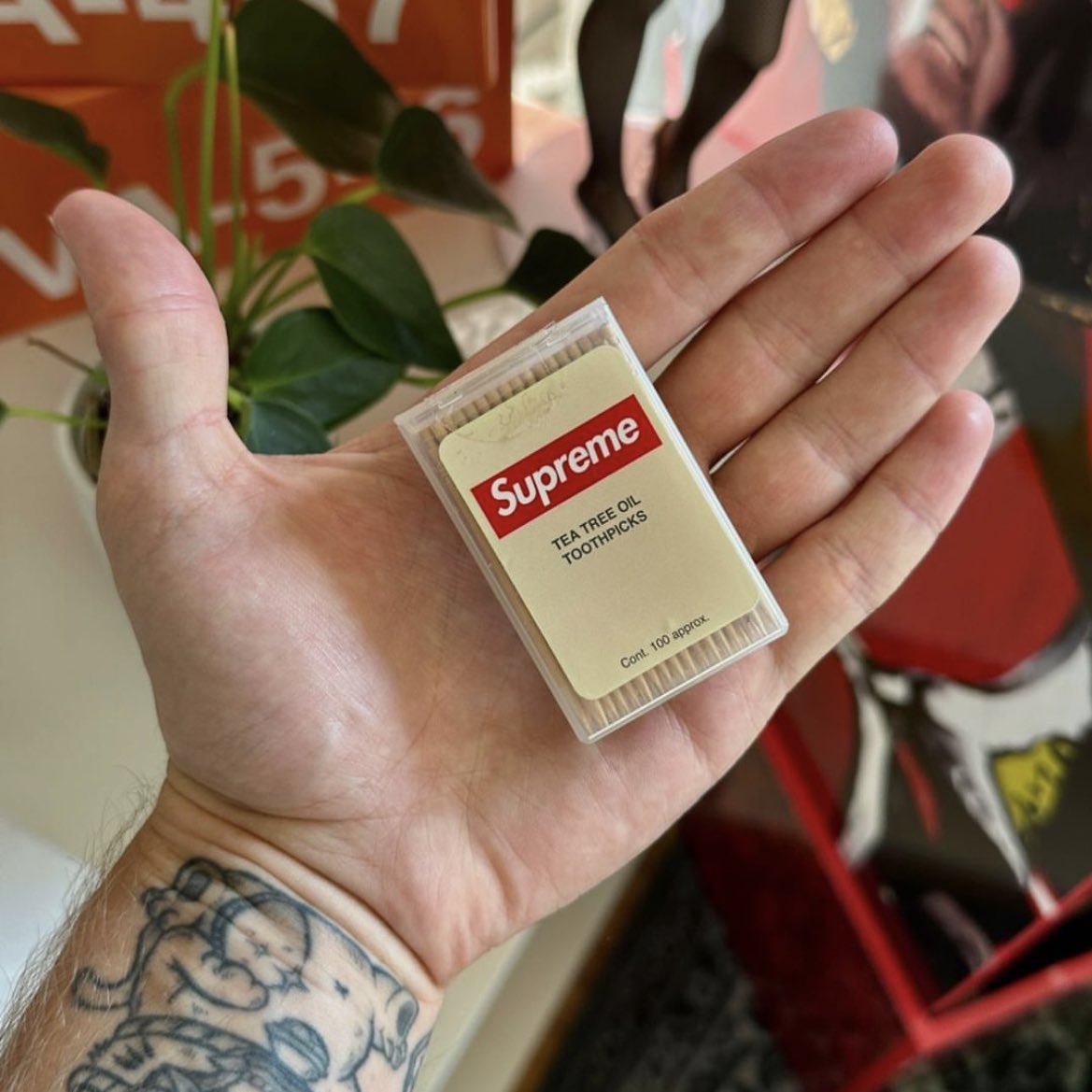 underworldnet's tweet photo. Supreme F/W 23
#シュプリーム https://t.co/0qNXyj0KC2
