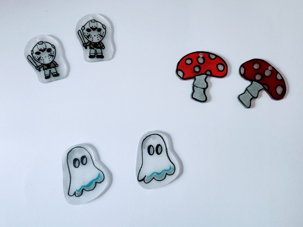 LadySchaefer's tweet image. #handmade #earrings #autumn #fall #halloween #ghost #Jason #Toadstool #spooky #spookyseason #horror #friday13th