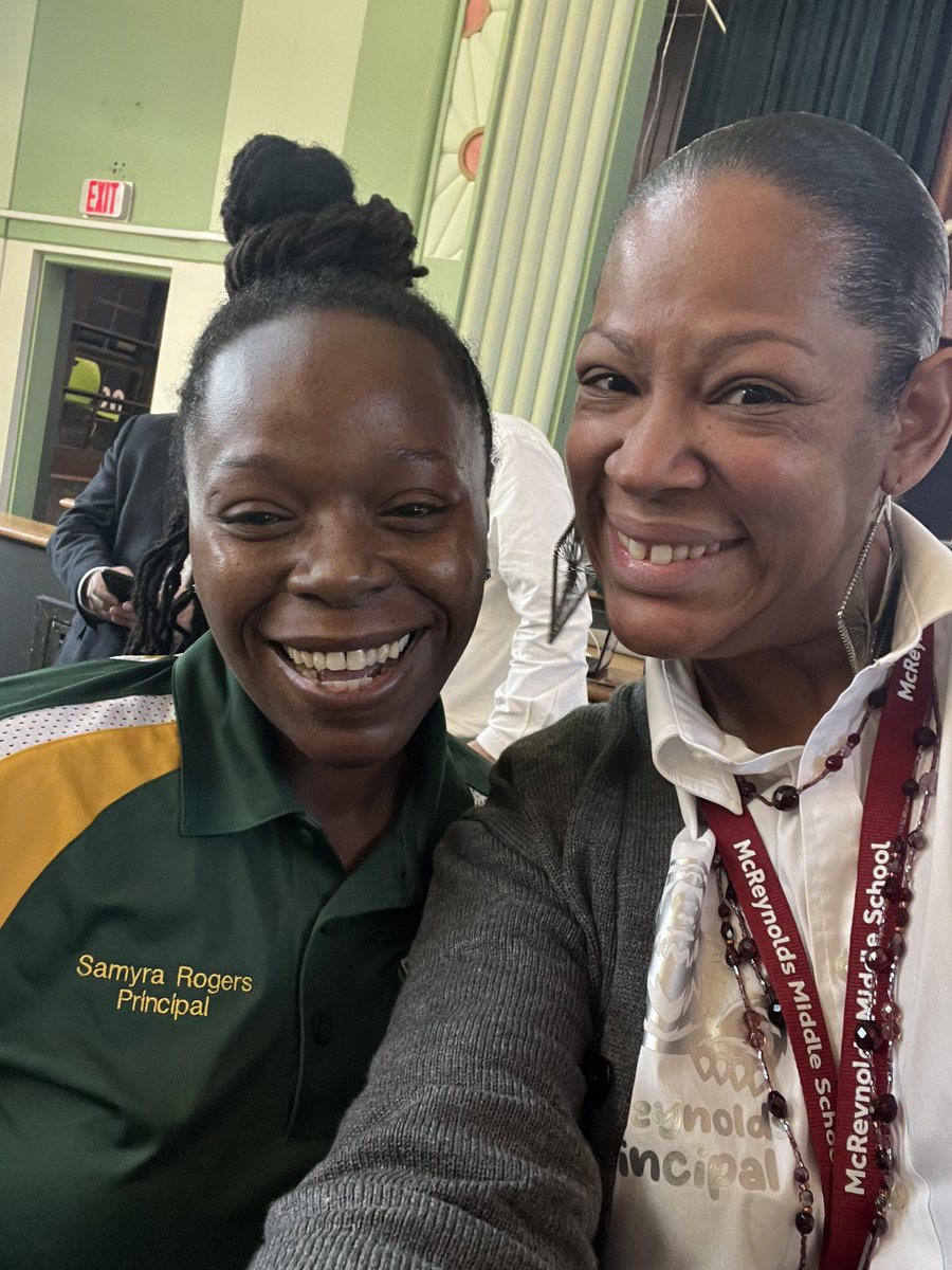 McReynolds_HISD's tweet photo. We are ready for year 2035 for our scholars!! #BESTOFNES @HISDCentral @HISD_Central https://t.co/PXY5uAz5nR