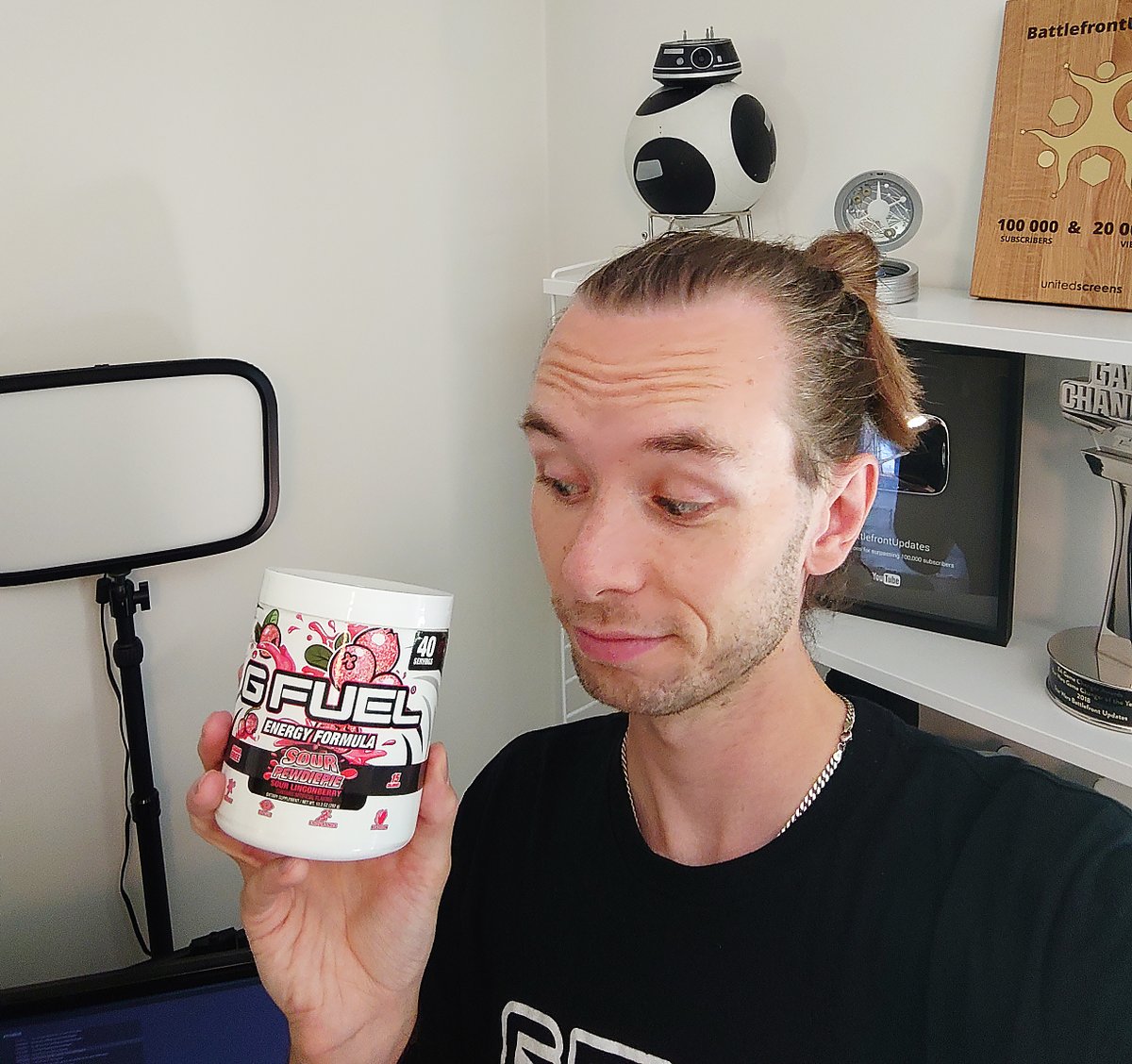 It's a Sour Pewdiepie @GFuelEnergy kind-of-day today! Grateful for all of you continuing to use code SHEEV when picking up GFuel, it'll get you at least 20% of your orders! If you haven't tried out GFuel yet, they have some 🔥starter kits: gfuel.ly/2GFhb6m #ad