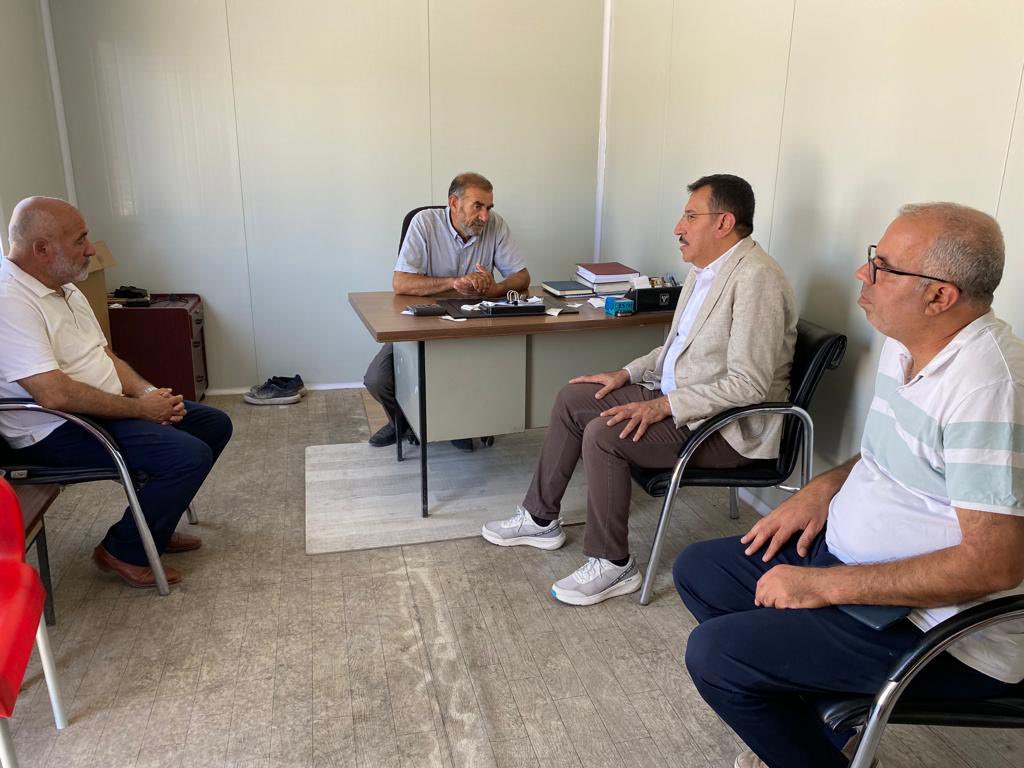 📍#Malatya / Battalgazi 

Sancaktar Mahallesi’nde esnaf kardeşlerimizi ziyaret ederek hayırlı işler dileklerimizi ilettik.