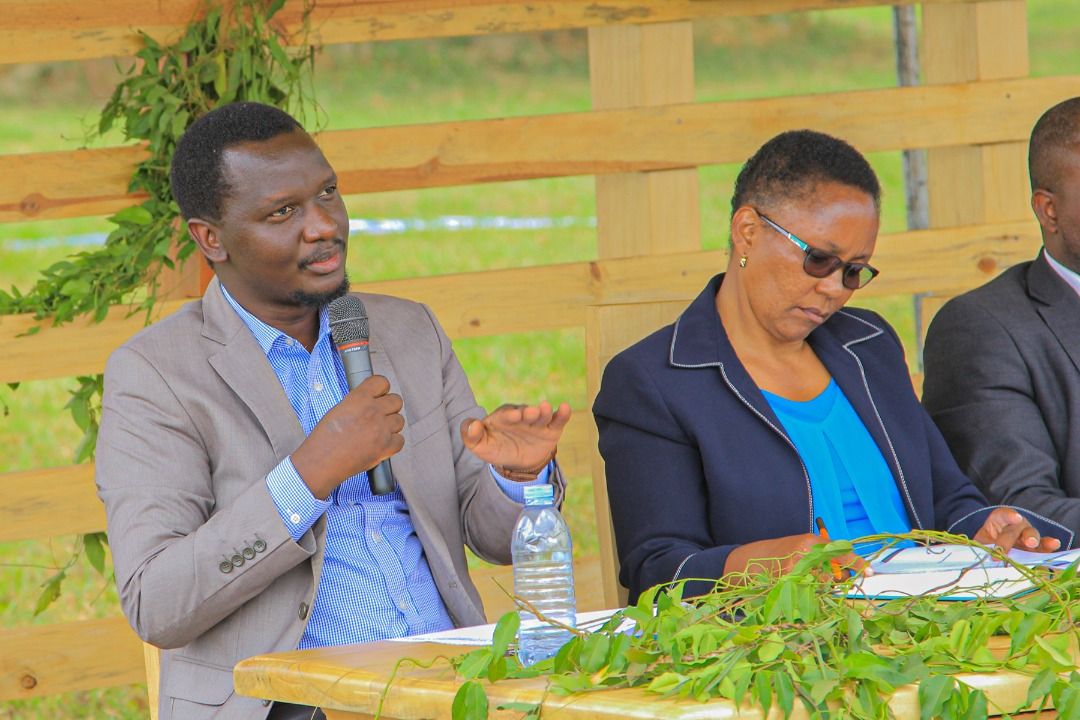 Heifer International Uganda (@heifer_uganda) on Twitter photo "The AYuTe Africa Challenge Uganda welcomes innovations from all sub-sectors of agriculture, whether livestock, crops or fisheries. The key is using technology to solve issues faced by small holder farmers" Isaiah Ainemagara, Project Manager <a href="/Heifer_Uganda/">Heifer International Uganda</a> on Accelerator Program. "The AYuTe Africa Challenge Uganda welcomes innovations from all sub-sectors of agriculture, whether livestock, crops or fisheries. The key is using technology to solve issues faced by small holder farmers" Isaiah Ainemagara, Project Manager <a href="/Heifer_Uganda/">Heifer International Uganda</a> on Accelerator Program.