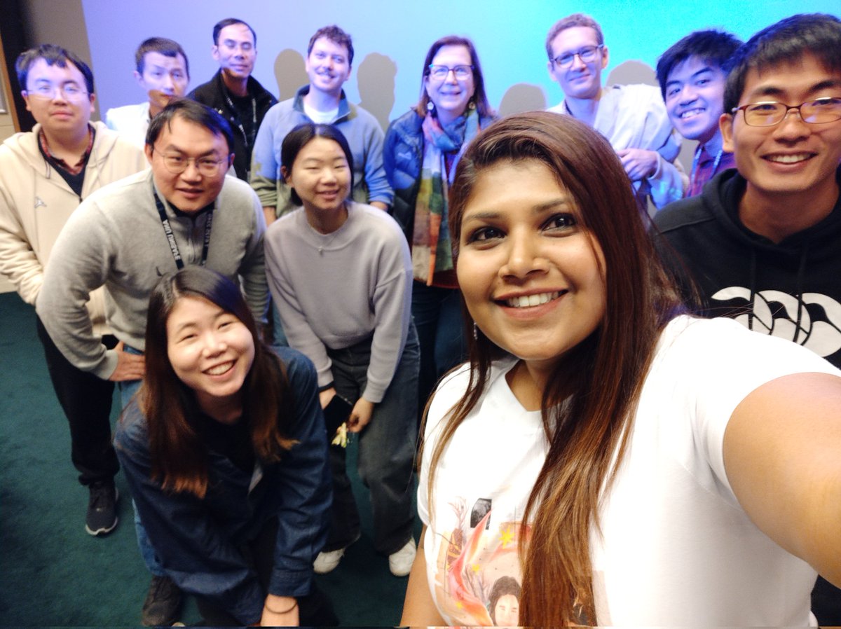 A huge thank you for everyone <a href="/StromloANU/">Mount Stromlo</a> for their support! Wouldn't have been the party it was without you guys!  @jymarcie <a href="/astro_h_park/">Hye-Jin (Hayden) Park</a> <a href="/AstroKriel/">Neco Kriel</a> <a href="/takafumi_291/">Takafumi Tsukui</a> <a href="/BQErwinChen/">Erwin Chen</a> 
And a cosmic hi five to <a href="/ARC_ASTRO3D/">ASTRO 3D</a> for giving me this absolute honor!