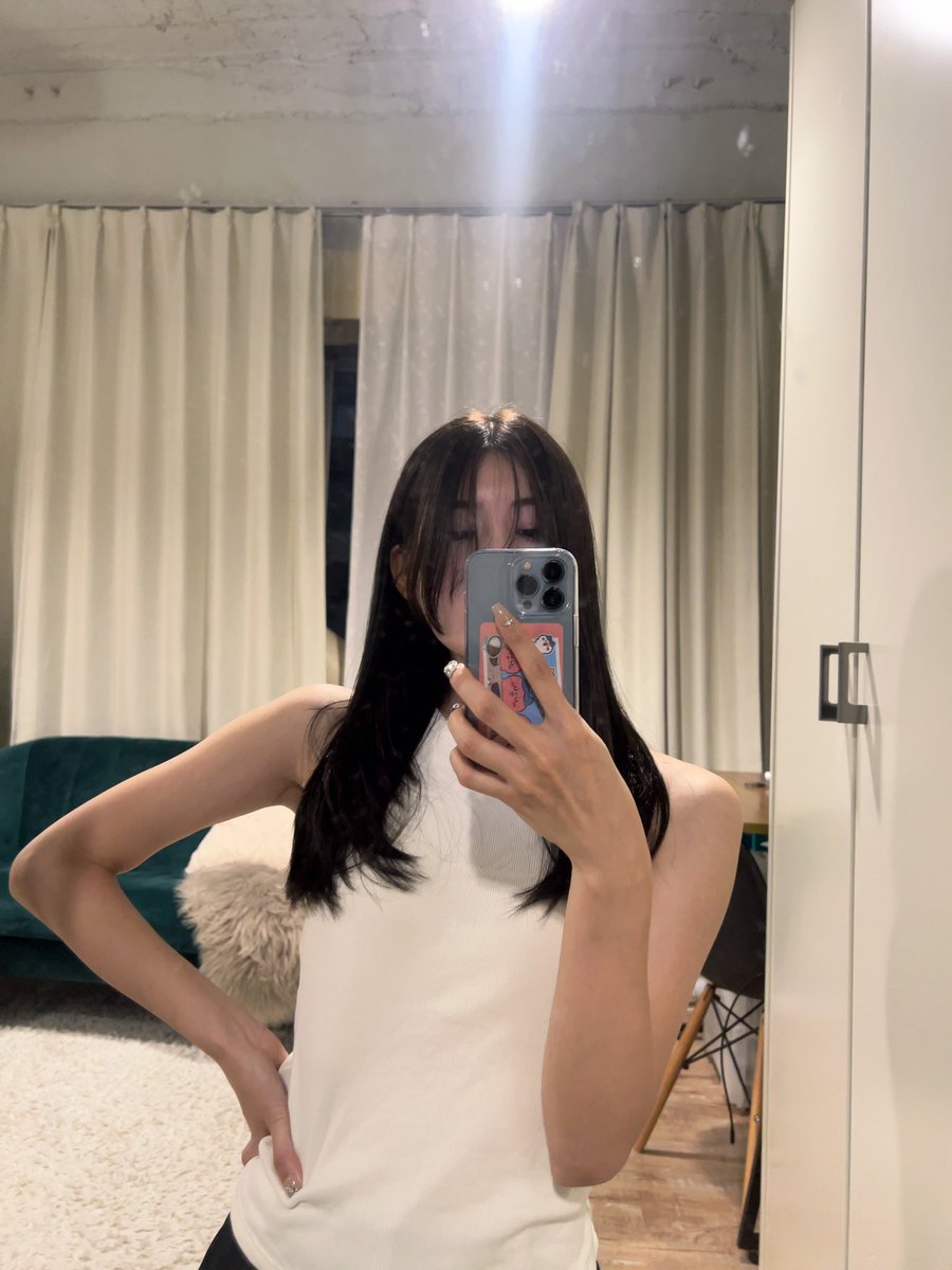 luckyend_'s tweet photo. 憧れの姫カット 可愛すぎて涙出る シンプルな服ほど雰囲気出る 今日からニュージーンズとトゥワイスやらせてもらいます https://t.co/Lscf4vDq9q