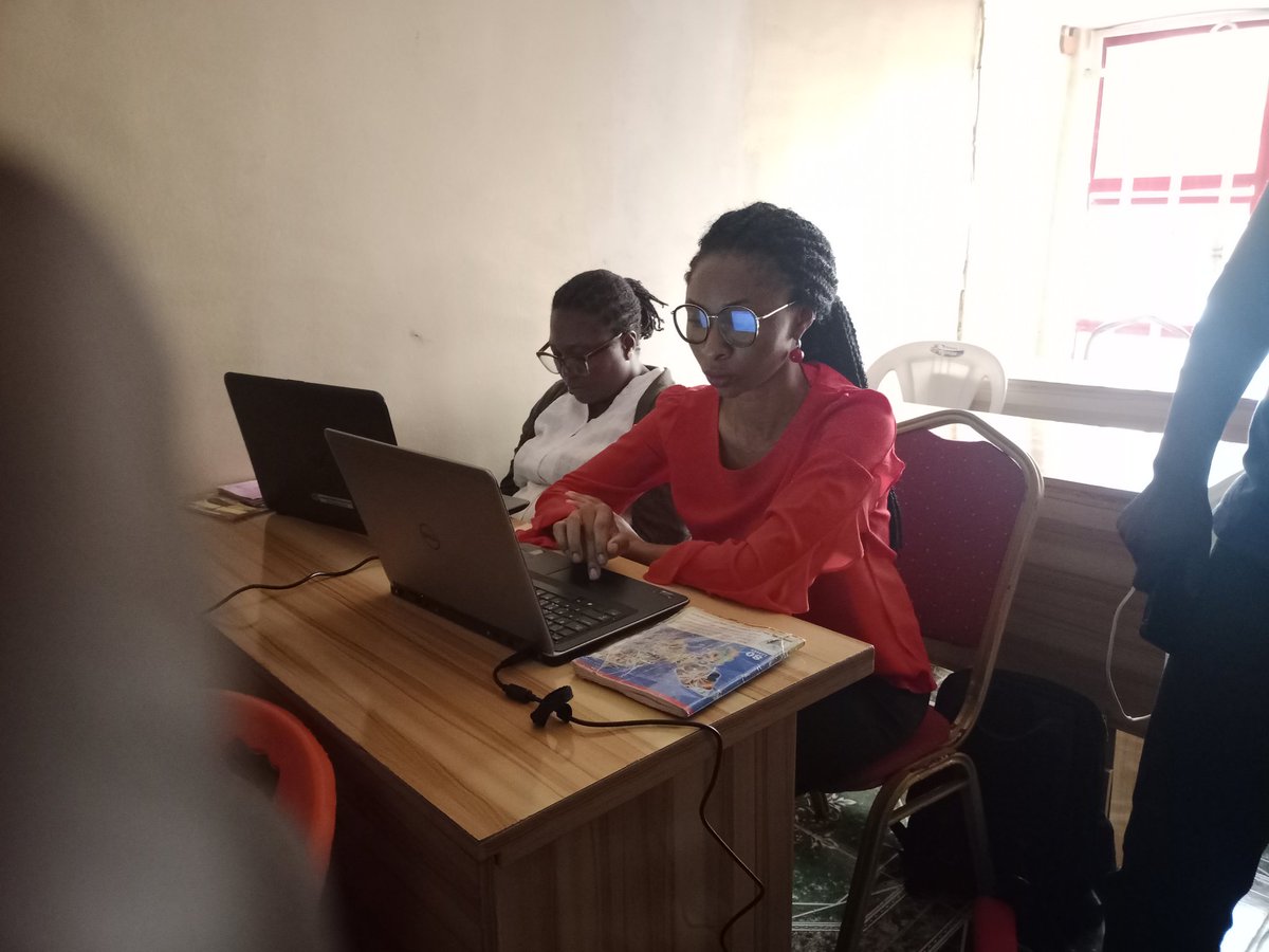 maureen_obeta's tweet photo. Another day to feed my tech hunger . Importing of files with Csv and filling of missing data using the mean function.
#DataScience
#ladyintech
@PPMFOUNDATION
@Princeponfa
#codeplateau https://t.co/mOo2F8SK4q