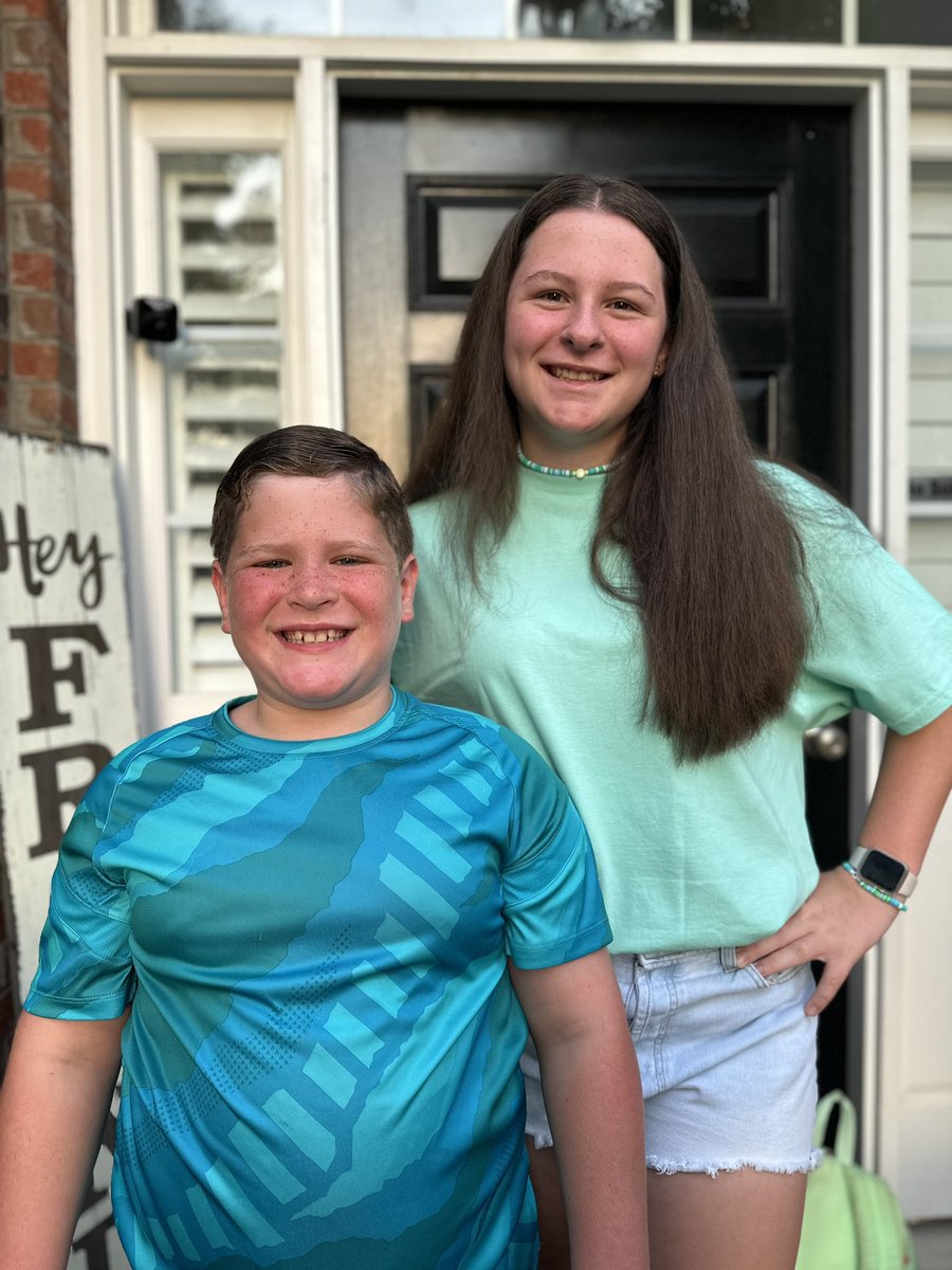 Our 7th and 3rd grade students are off to their #D5FirstDay while Mom gets ready to teach <a href="/FIVEinLexRich5/">FIVEinLexRich5</a> students! Thankful for the teachers at <a href="/LMESChapin/">LMESChapin</a> &amp; <a href="/ChapinMiddle/">Chapin Middle School</a> who will love and grow these students! #LetsGrow