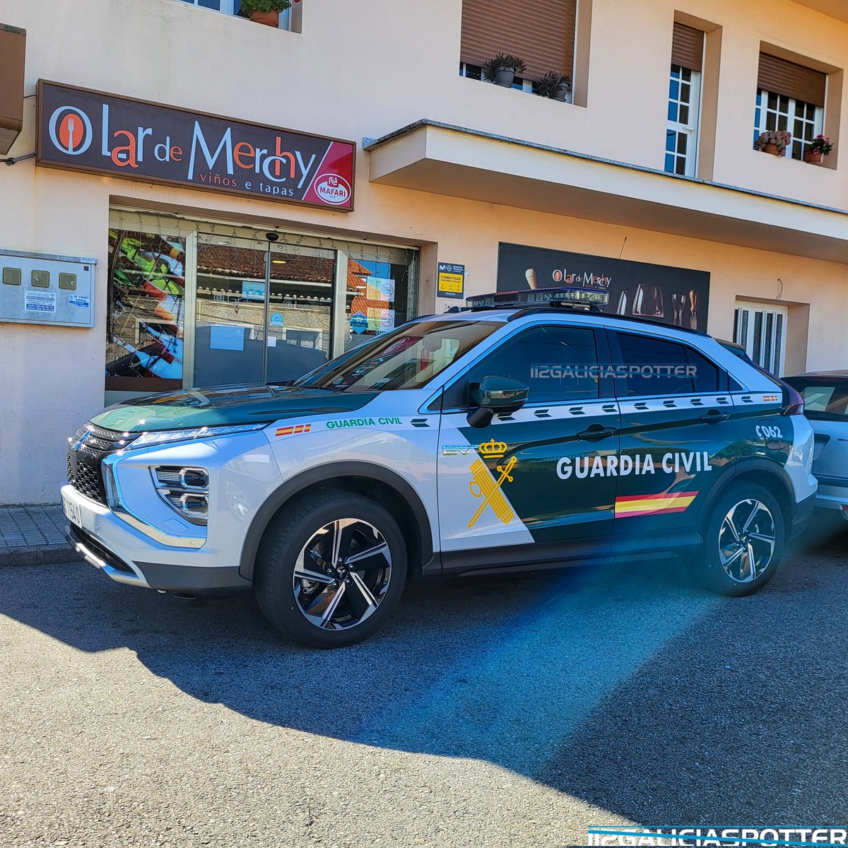 GaliciaSpotter's tweet photo. Mitsubishi Eclipse Cross perteneciente a la Guardia Civil.
#mitsubishieclipsecross #galicia #mitsubishieclipse #mitsubishi #veblinter #guardiacivil #policia #police #polizei #politie #españa🇪🇸 #spain #062guardiacivil #hybrid #policevehicle #guardiacivilespañola #osstan https://t.co/qrUJfPIeXM