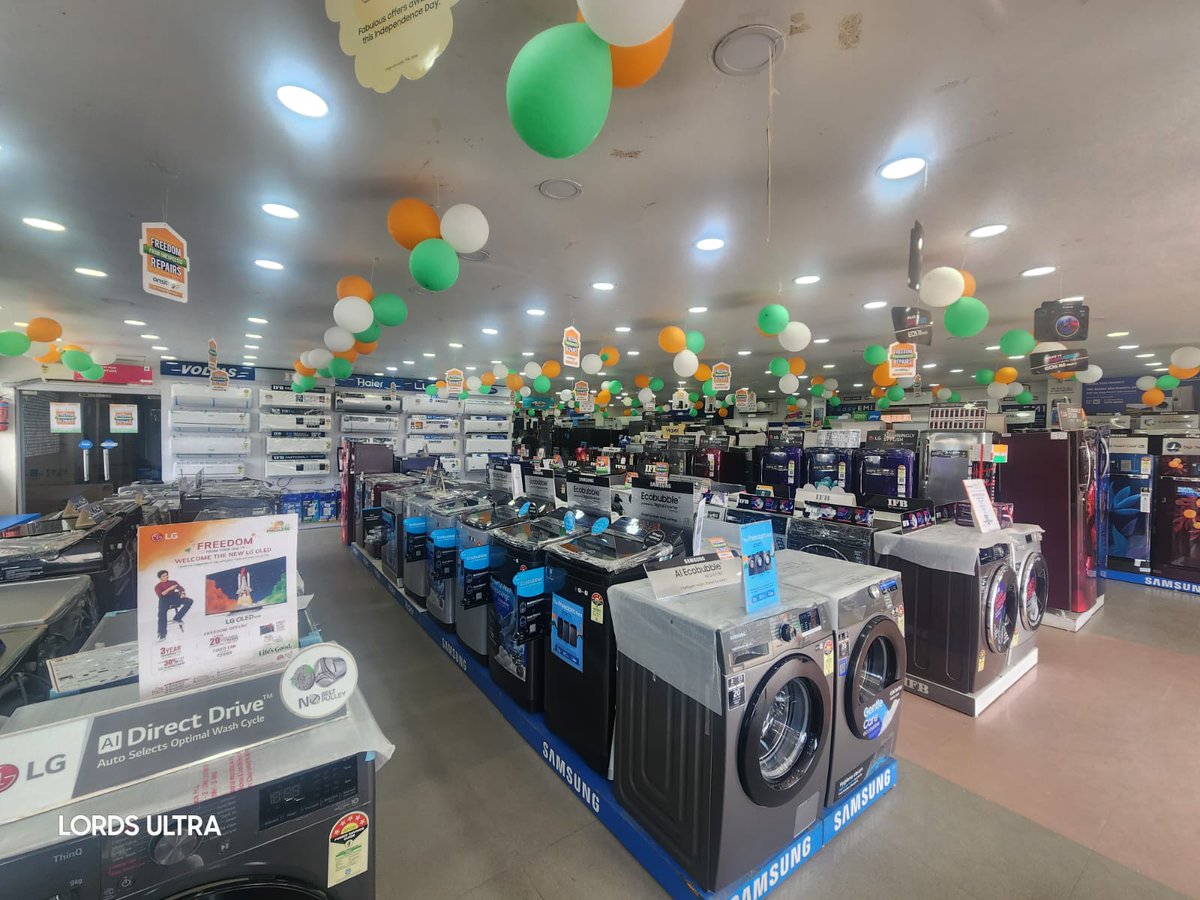 PatraRetail's tweet photo. Beyond Gadgets, We Celebrate Liberty!
The Patra Team rejoices in the honour of this Independence Day together!
.
.
.
.
#TeamPatra #OdishaIndependence #PatrioticVibes #UnityInDiversity #FreedomFest #TeamUnity #IndependenceJoy #PatraFamily #JoyfulCelebration #CelebrateTogether https://t.co/TvNa7hAclT