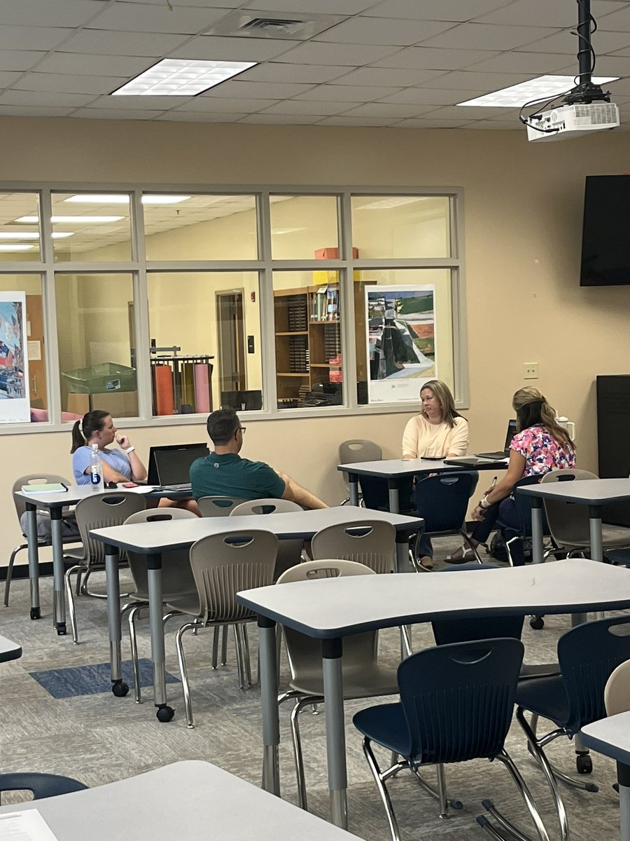 C_ConwayUC's tweet photo. So fortunate to have leaders from Health/PE, Visual Arts, and Performing Arts lead sessions for our new teachers. @AGHoulihan @UCPSNC @RimmerEdTech @SusanRodgersS4 #NewToTheU https://t.co/XgPDvbZ7iz