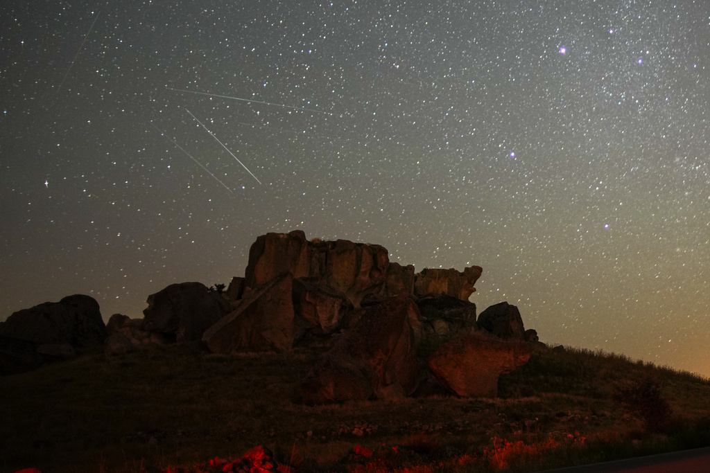 The Perseids lived up to the hype this year with hourly rates exceeding 100 meteors per hour. Photos: bit.ly/3OVk0U5