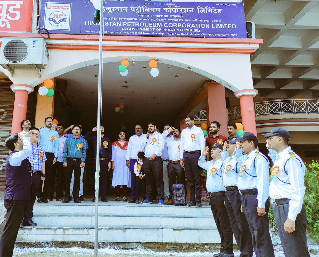 MeraHPCL_GKPRO's tweet photo. 77th Independence Day Celebration at Gorakhpur Region- Retail.... Bharat Mata Ki Jai and Jai Hind!!!! https://t.co/D6vAKkpIqm