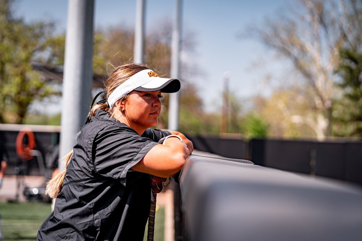 cowgirlsb's tweet photo. Focused and determined.

#AllOne | #GoPokes https://t.co/HBYV0Rl339