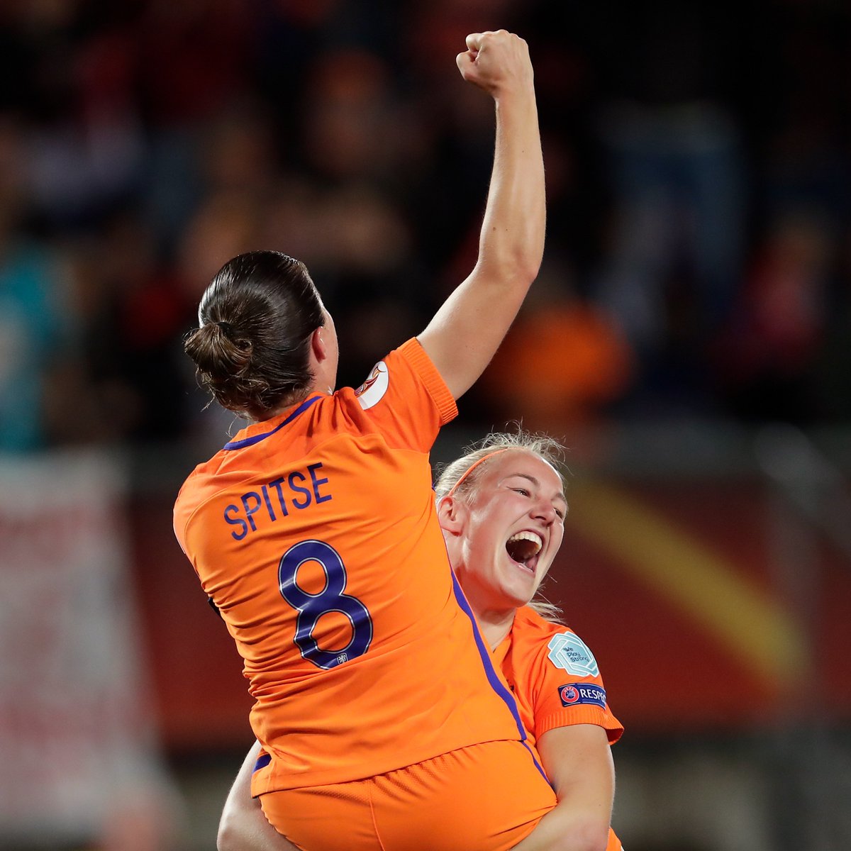 oranjevrouwen's tweet photo. ➥ 107 interlands • 14 doelpunten • 100 basisplaatsen

#NothingLikeOranje https://t.co/BPpILumKHi