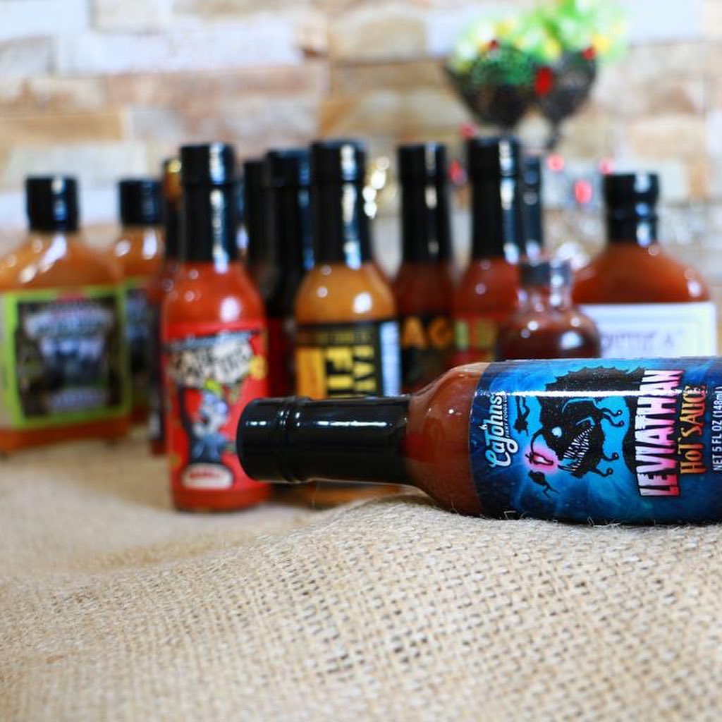 CaJohnsFoods's tweet photo. Did you know our Leviathan sauce uses 5 different types of chiles to create a flavor that is truly complex? Dive deep into this elixir that has every hot sauce enthusiast talking 🔥
#cajohns #hotsauce #lostinthesauce #leviathan #chilehead #monsters #ocean #7pot https://t.co/X0EMrJSvo4