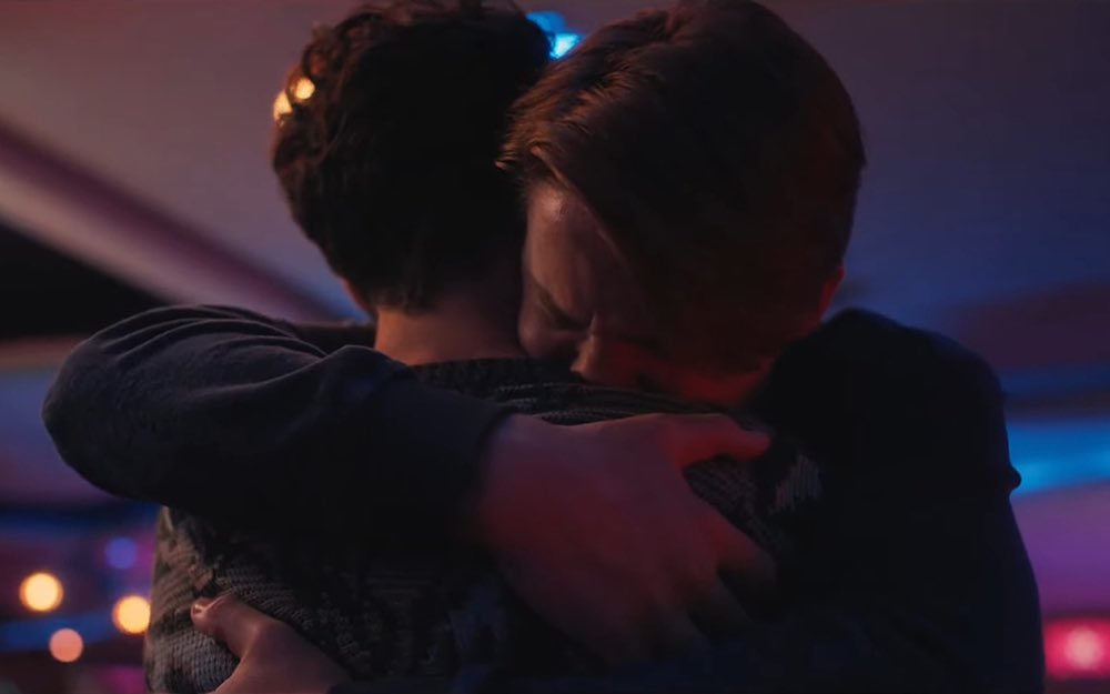Gallavich_4eva's tweet image. Them comfort hugs 🥹💞 #Gallavich #AlexandHenry #NicandCharlie