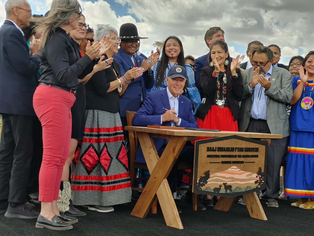 RoseAllynPR's tweet photo. Rose &amp; Allyn Public Relations is proud to represent the Colorado River Indian Tribes as they make history playing a central role in the creation of the Baaj Nwaavjo I’tah Kukveni Grand Canyon National Monument.🎉🌎 #GrandCanyonNationalMonument https://t.co/gzjZXSvqRF