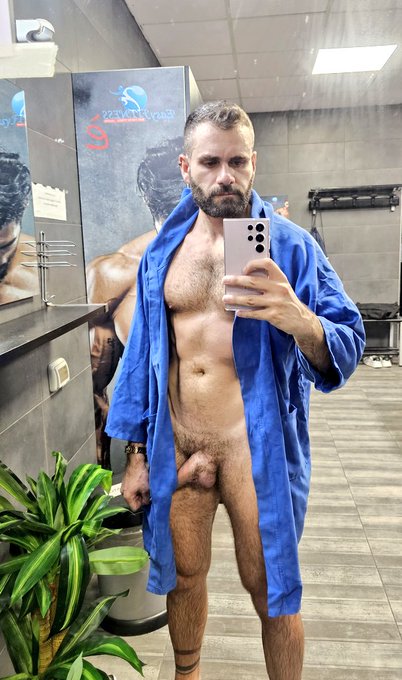 Wolf Rayet - After gym 💦 https://t.co/cXPmlAFTyL