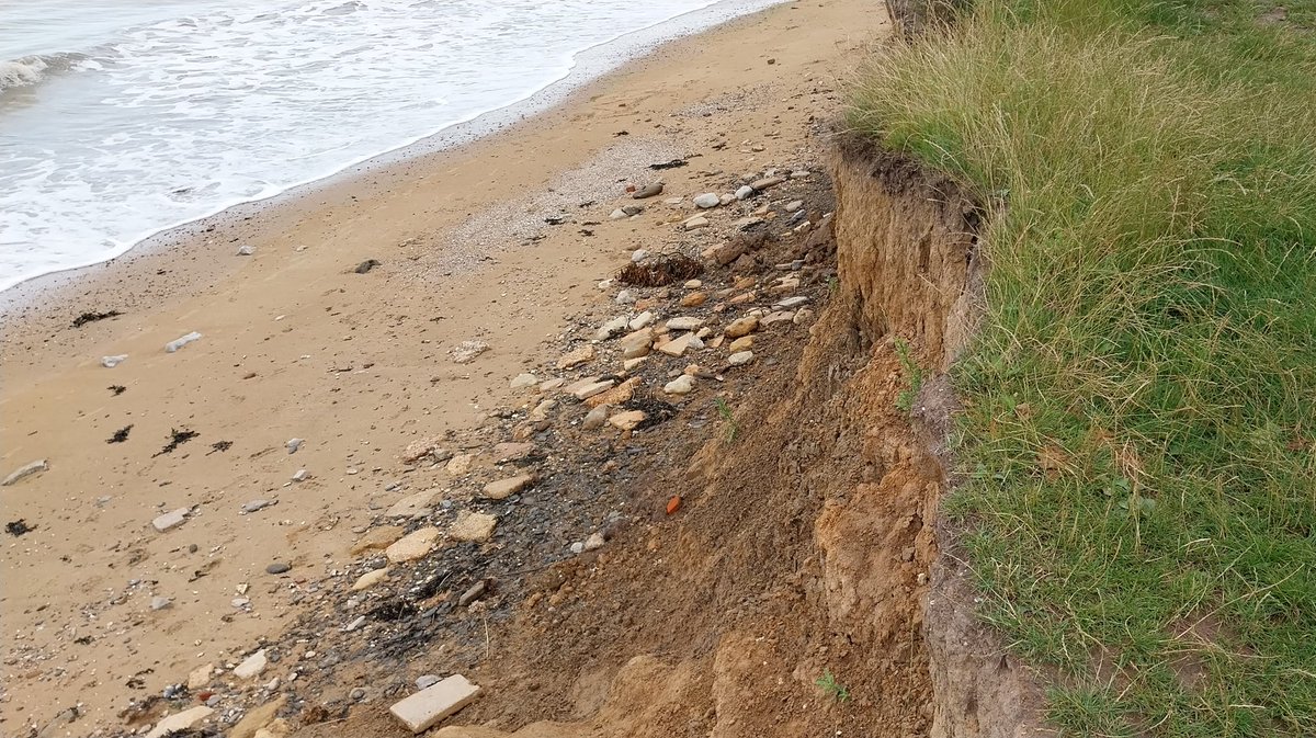 The Naze is eroding at an alarming rate, but there's a team trying to slow down the erosion. Listen to the latest episode of Essex By The Sea to hear what they have been doing. podfollow.com/essexbythesea