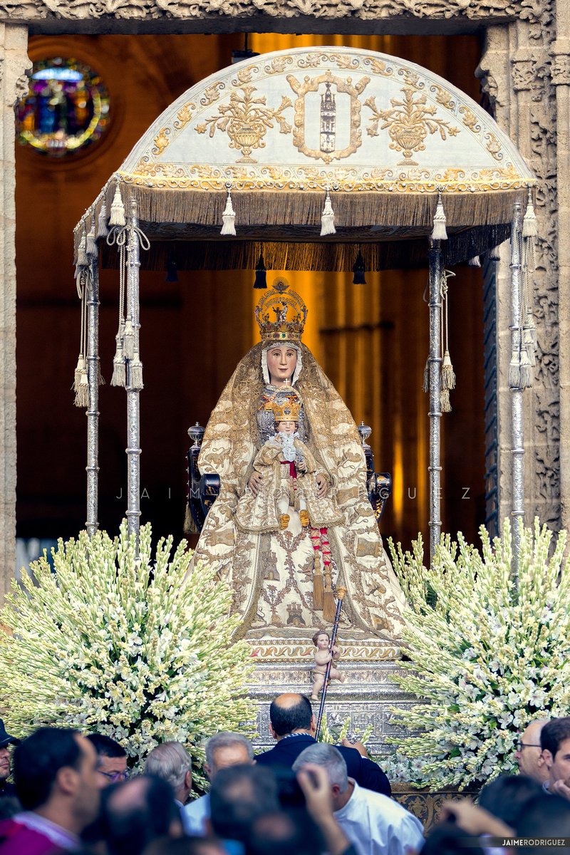 15 de Agosto
Día de la Virgen
(II) 

#Sevilla 
#VirgenDeLosReyes 
#PerMeRegesRegnant