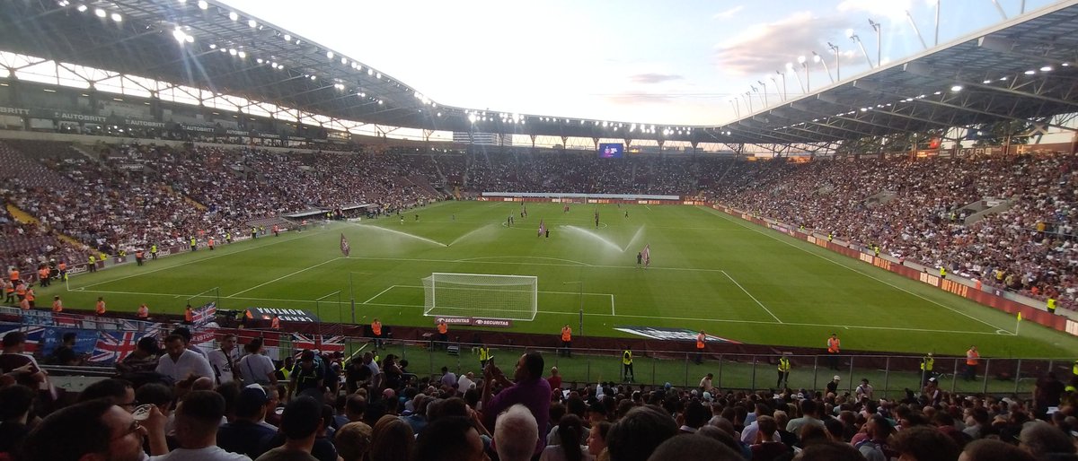 bireweich1893's tweet photo. The stage is set. #SERRAN @swissfootdata @FootballSwissEN https://t.co/sjMbUwF4rw