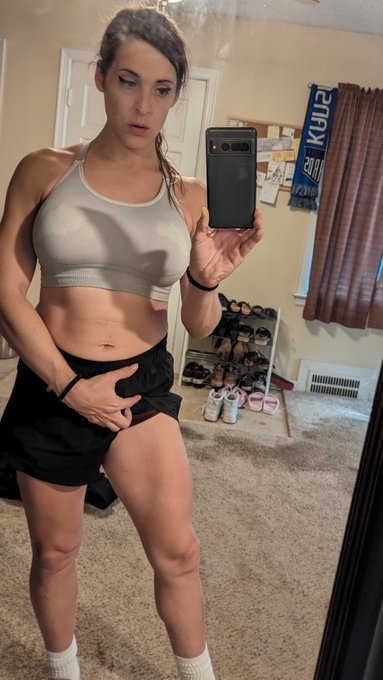 I work out a lot. Would you let a fit transgirl lift you over their head? https://t.co/YKU1r8Gcd6