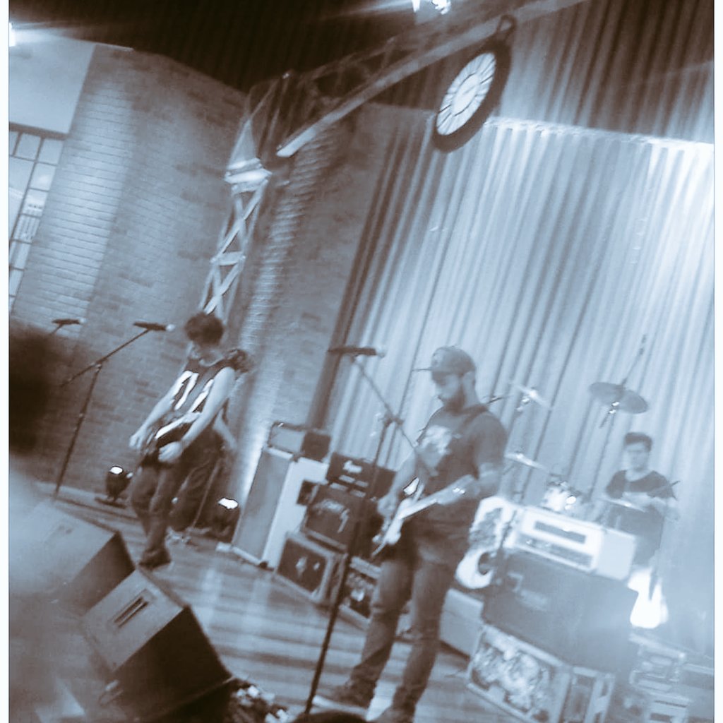 erikmaniaticas's tweet photo. Un día como hoy...
Fuimos invitadas al programa de Margara  Francisca dónde estuvieron nuestros chicos de @Allisonband https://t.co/nWRGBgE2Kj