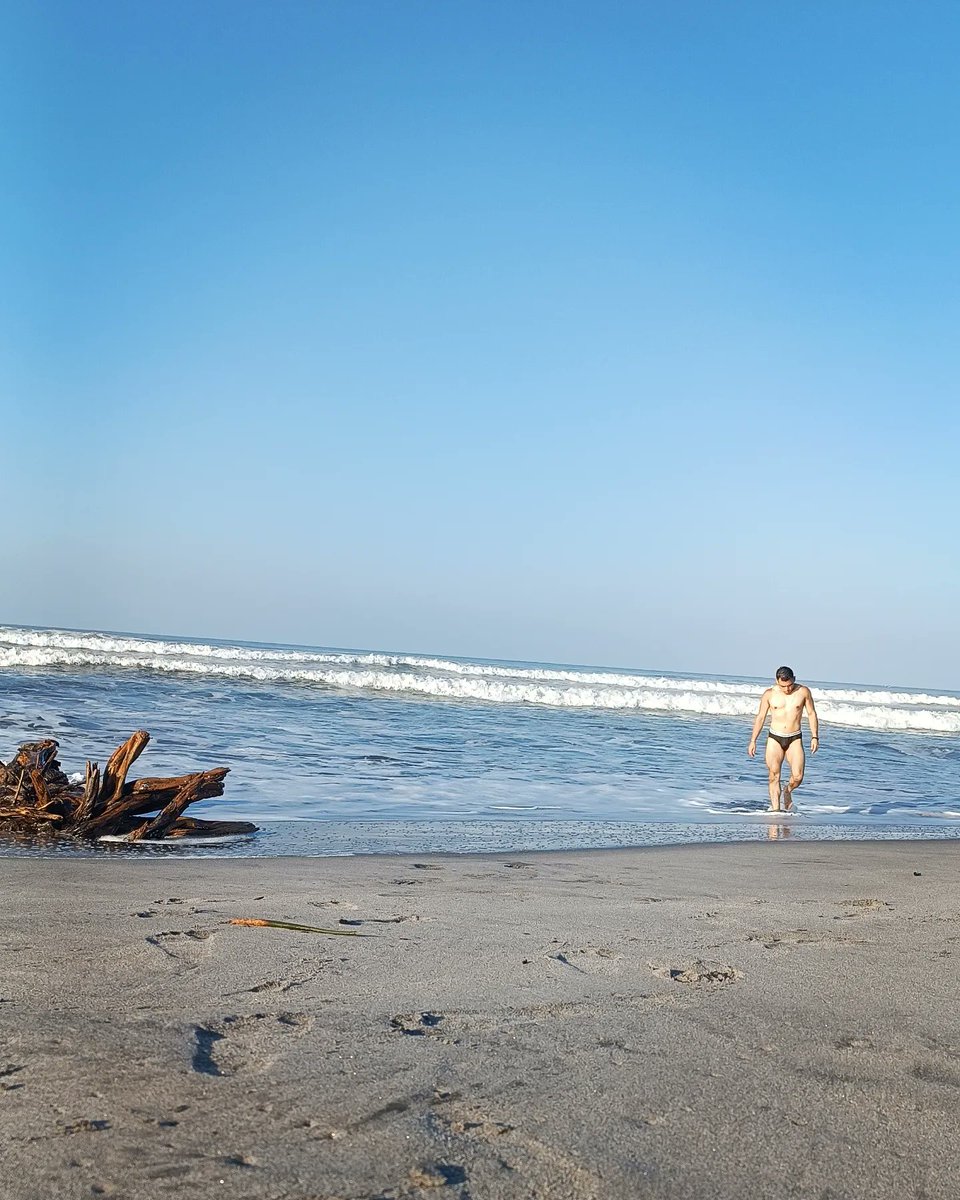 SamuelG68309579's tweet photo. #palya 🌊🌞 https://t.co/R58AtS5Qqg