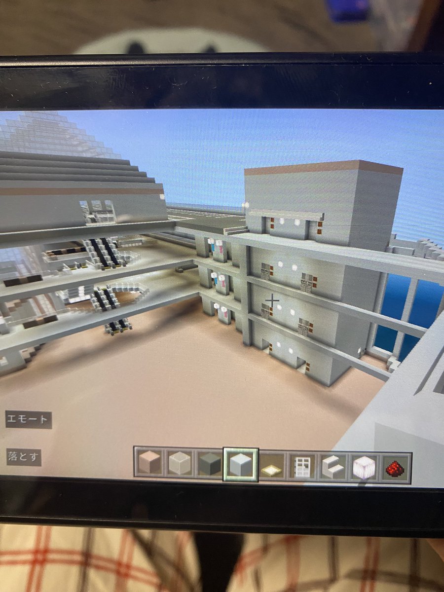 nagatsukipc's tweet photo. エレベーター完成。
ちゃんと動くよ。
#マイクラ 
#マイクラ建築 
#マイクラ募集
 #マイクラ好きと繋がりたい https://t.co/JZ5vHxO2q4