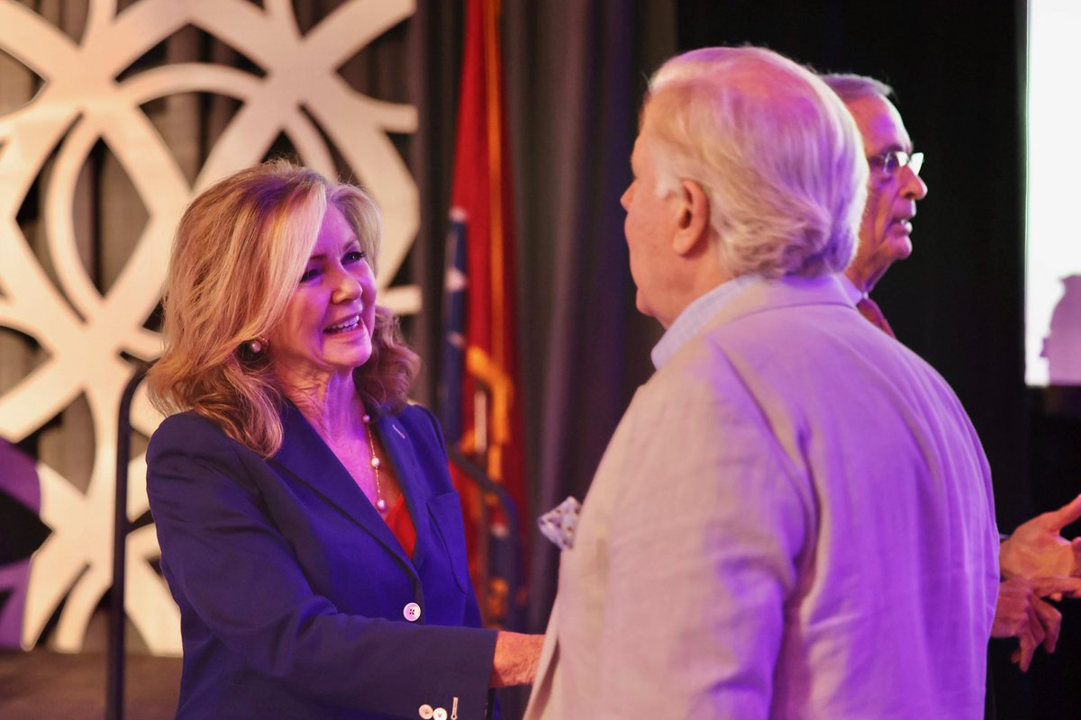 Began the morning in Chattanooga speaking with the <a href="/CHAChamber/">Chattanooga Chamber</a> and <a href="/RepChuck/">Chuck Fleischmann</a> about how we can best work together to cultivate a business-friendly, workforce-ready environment in Gig City and beyond.