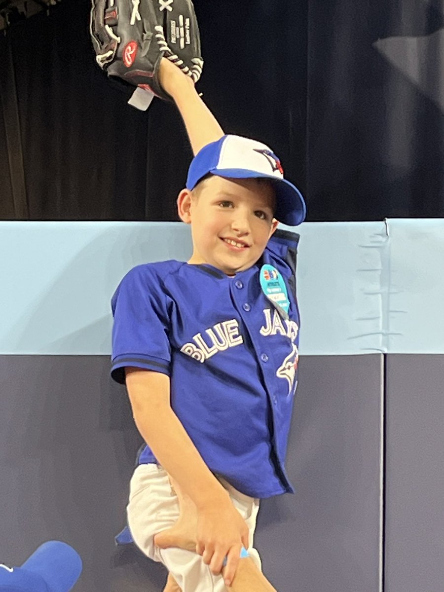 Max Roos tweet media