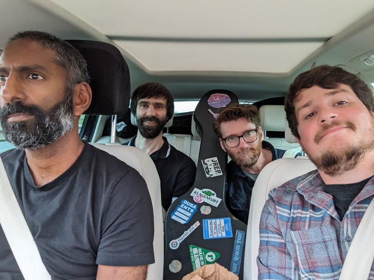 Fight Robots Fight tweet media