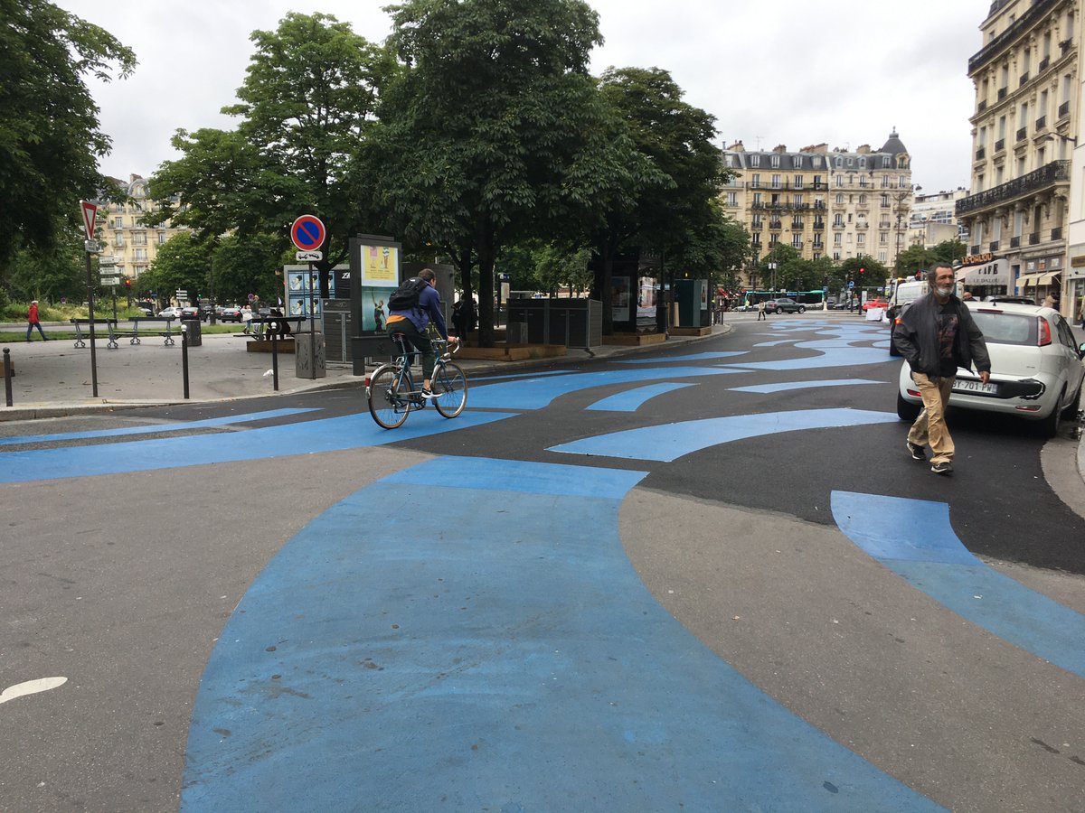 BelAirSud's tweet photo. Ceux qui ont décidé de faire ça, place de la Nation ne semblent pas avoir eu d'états d'âme ... https://t.co/qkf9q6DpHf