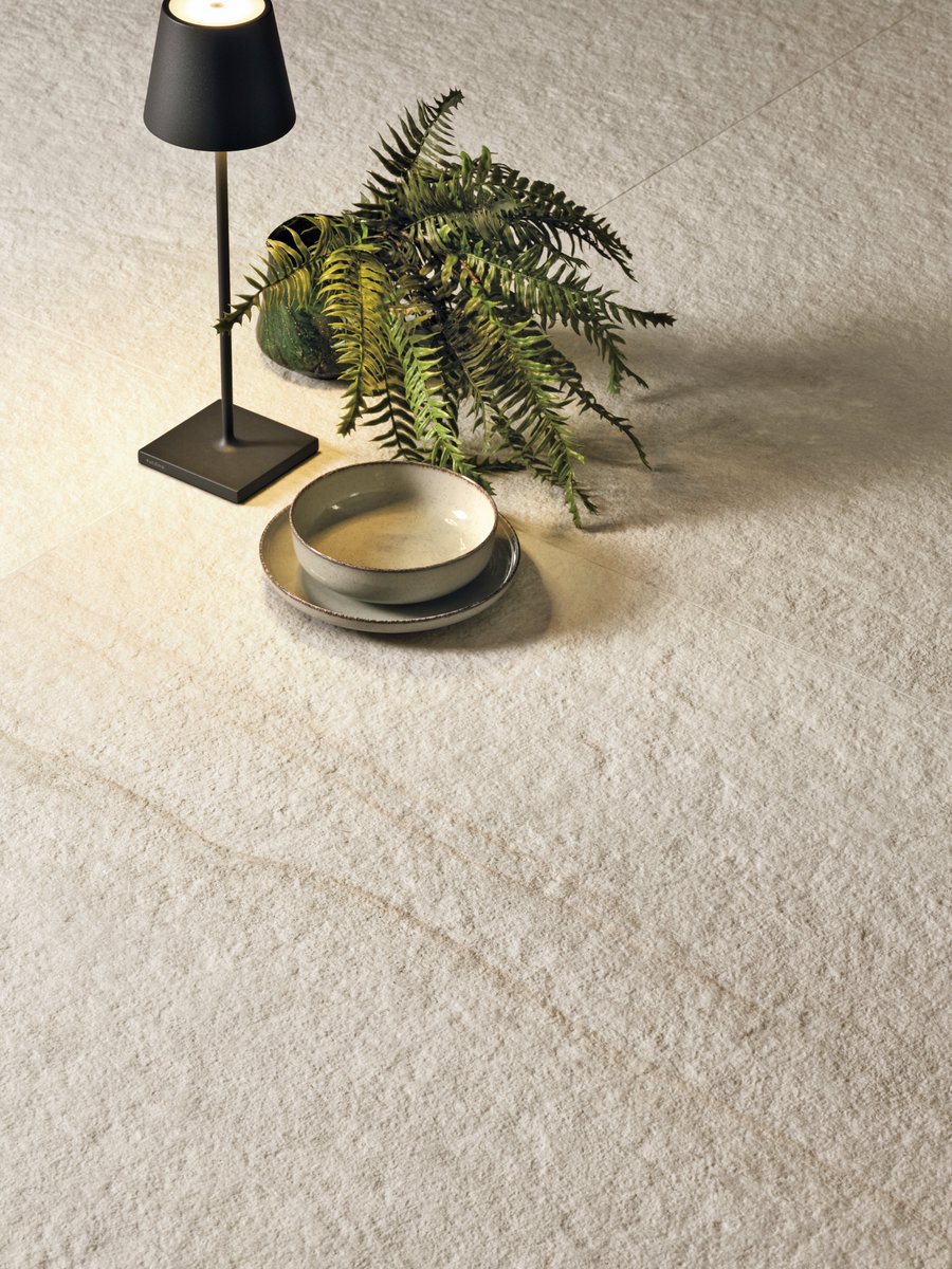 From time-worn materials and hand-chiseled stone to luxurious, hand-finished gold detailing, these #ItalianTiles add an #Artisanal touch to floors and walls. #TileTuesday #CeramicsOfItaly