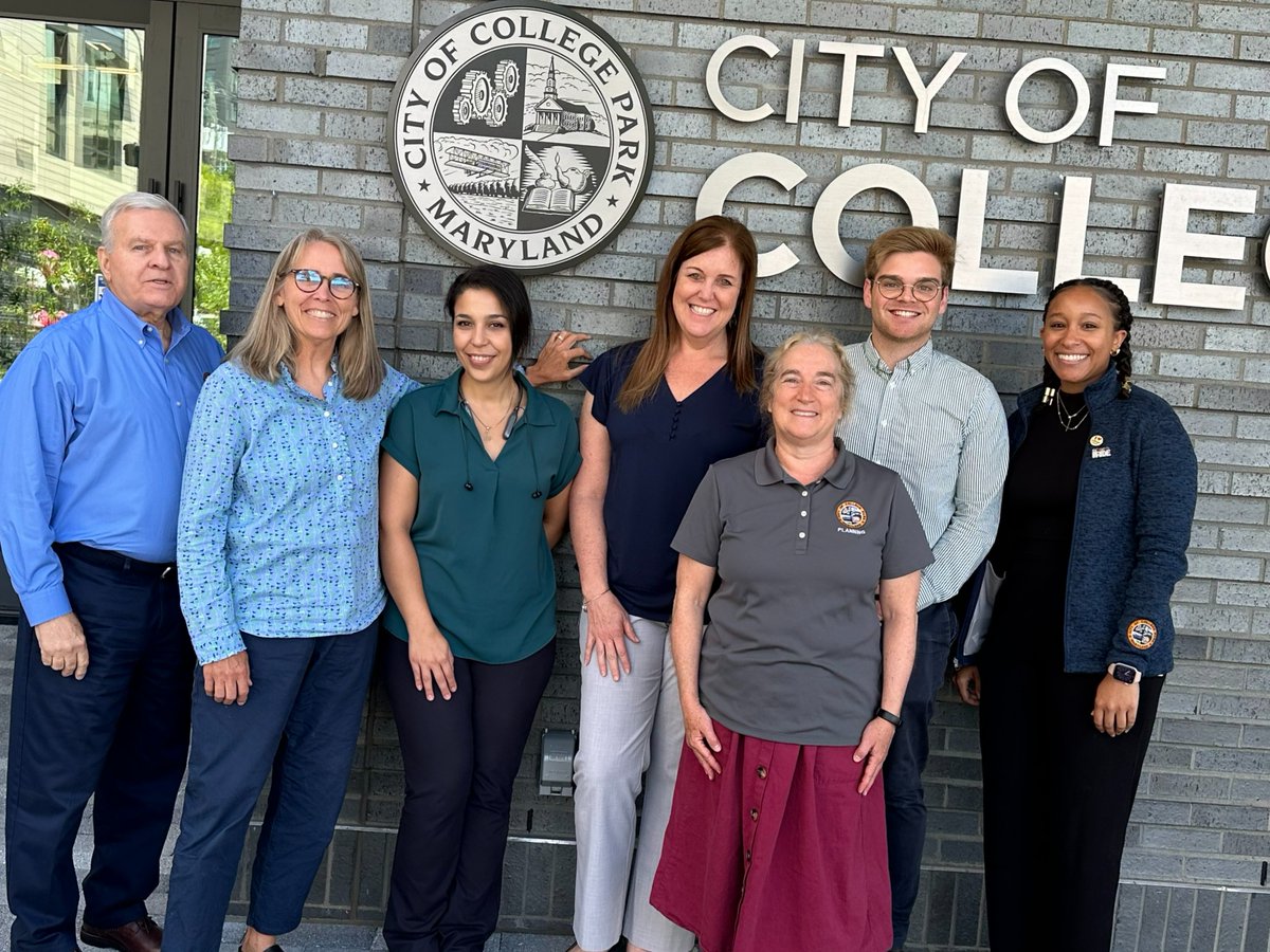 Today is #CityHallSelfie Day! City Hall is the center for local government, and our staff is proud to serve the College Park community. Celebrate public service and civic engagement with us - share your #CityHallSelfie today!