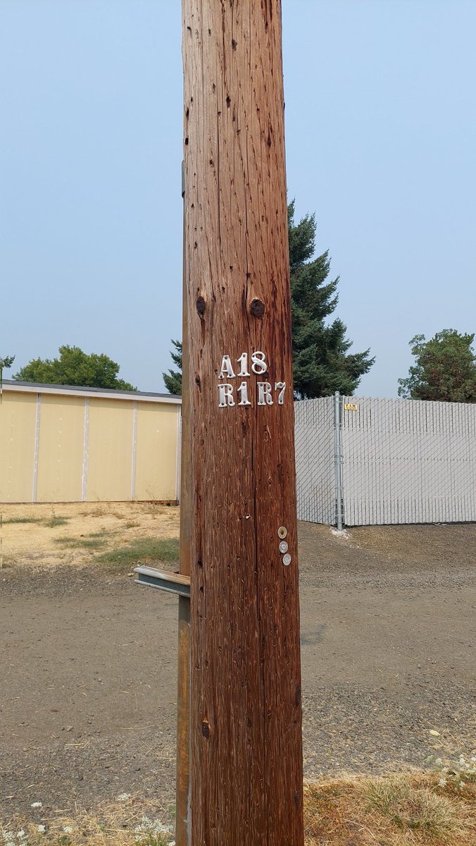 james_wiger's tweet photo. @ConsumersPower The power lines on this pole on the NE corner of Cresent Valley High School is starting to crackle loudly https://t.co/SlRDzHAu0z