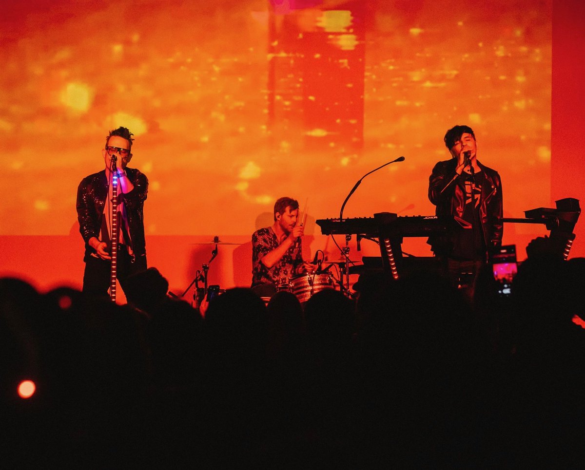 wearenightdrive's tweet photo. California!

See you soon w/ @Gigamesh 

9/14 @ The Wayfarer - Costa Mesa, CA

9/15 @ Pappy + Harriet's - Joshua Tree, CA

9/16 @ Moroccan Lounge - Los Angeles, CA

🎟️🎟️🎟️: https://t.co/NyvQrcVO4d https://t.co/7e5GdDgcme