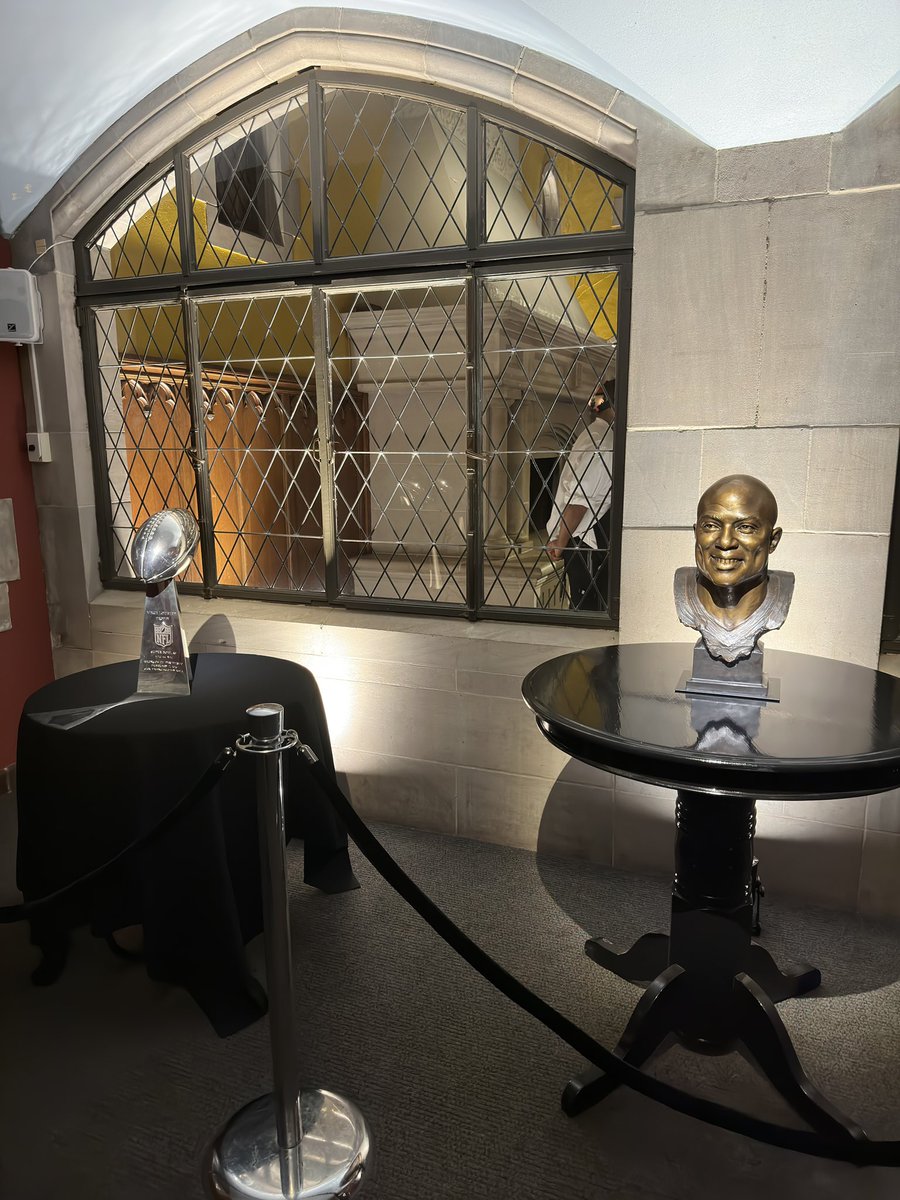 Congrats on being inducted into the Pro Football Hall Of Fame <a href="/DeMarcusWare/">D-Ware</a> ! 🔥🧥 The ultimate definition of relentless focus, discipline, &amp; consistency! Grateful and proud to celebrate you in your #legendary moment. Well deserved my brotha!