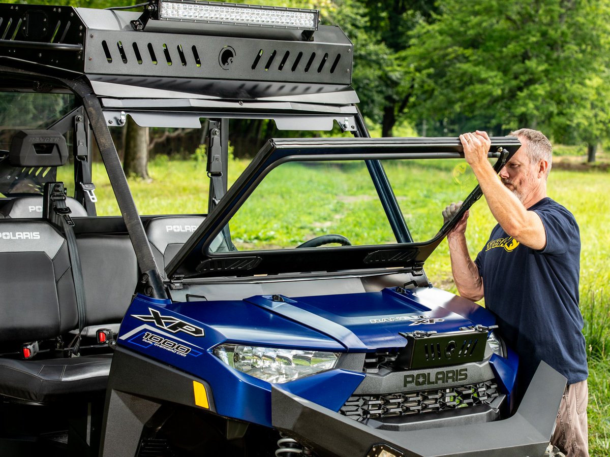 superatvtweet's tweet photo. #SuperATVโs #PolarisRanger Flip Down Glass Windshield has a steel frame w/ rubber seals & latches for the strongest kit available. #DOTapproved with a wide viewing angle, a manual wiper, and two #BreezeRite vents. Interior thumb screws make it easy to open. ๐๐ #LetsGoPlaces https://t.co/z25Ig0gaSl