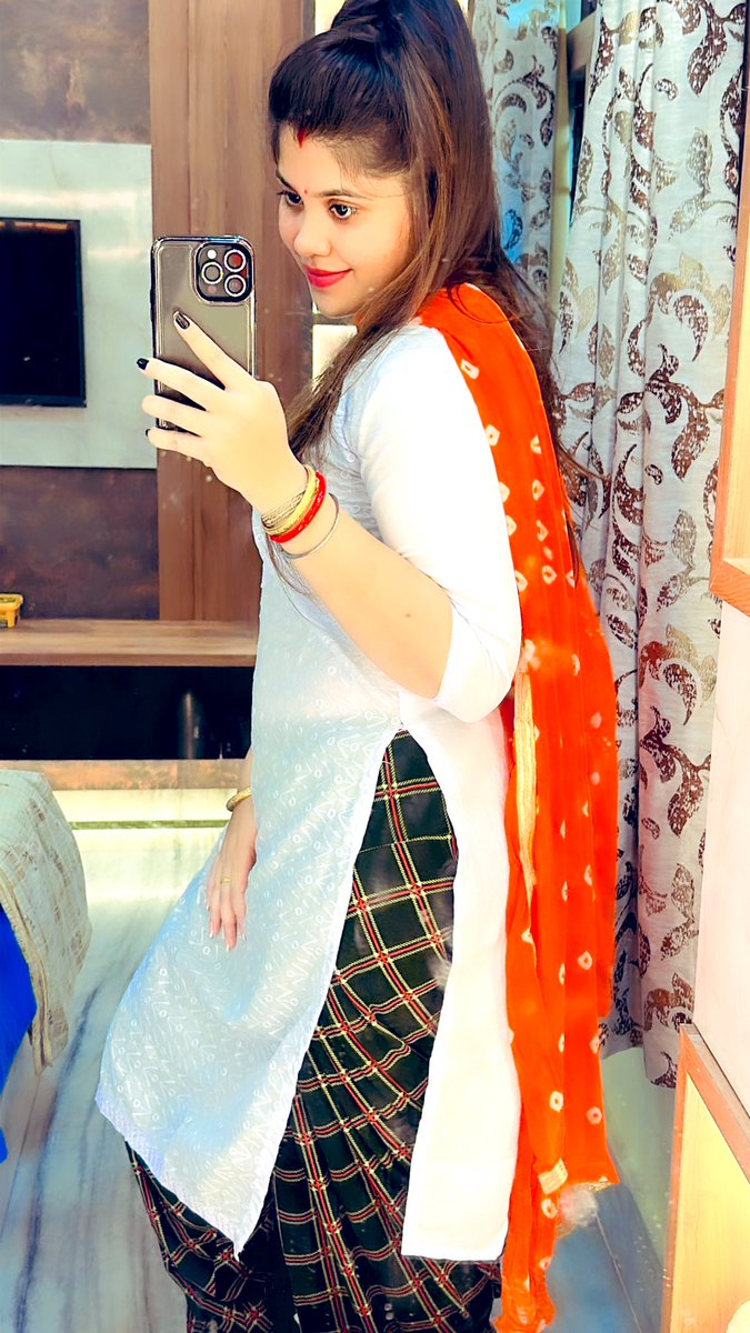 SubhasmitaSah20's tweet photo. 77th Independence Day 🇮🇳 Jay hind 🫡 https://t.co/YYRicgLi63