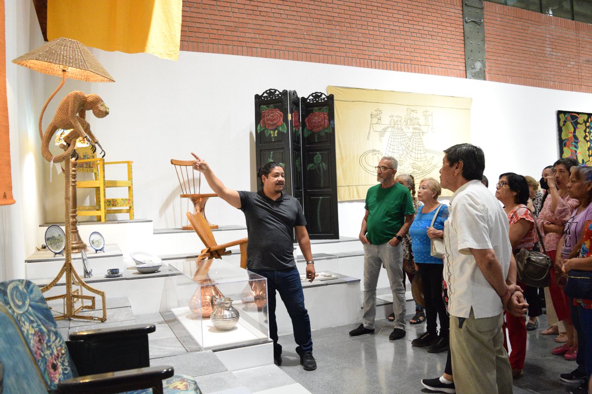 conartenl's tweet photo. Hoy 15 de agosto recibimos una visita guiada de adultos mayores del DIF Nuevo León en el Centro de las Artes CONARTE, donde se muestra la exposición "Una modernidad hecha a mano". Tú también puedes agendar tu visita guiada en https://t.co/g1RO8LGlzD  ¡Te esperamos!😄🎨 https://t.co/djmGZsIpoo