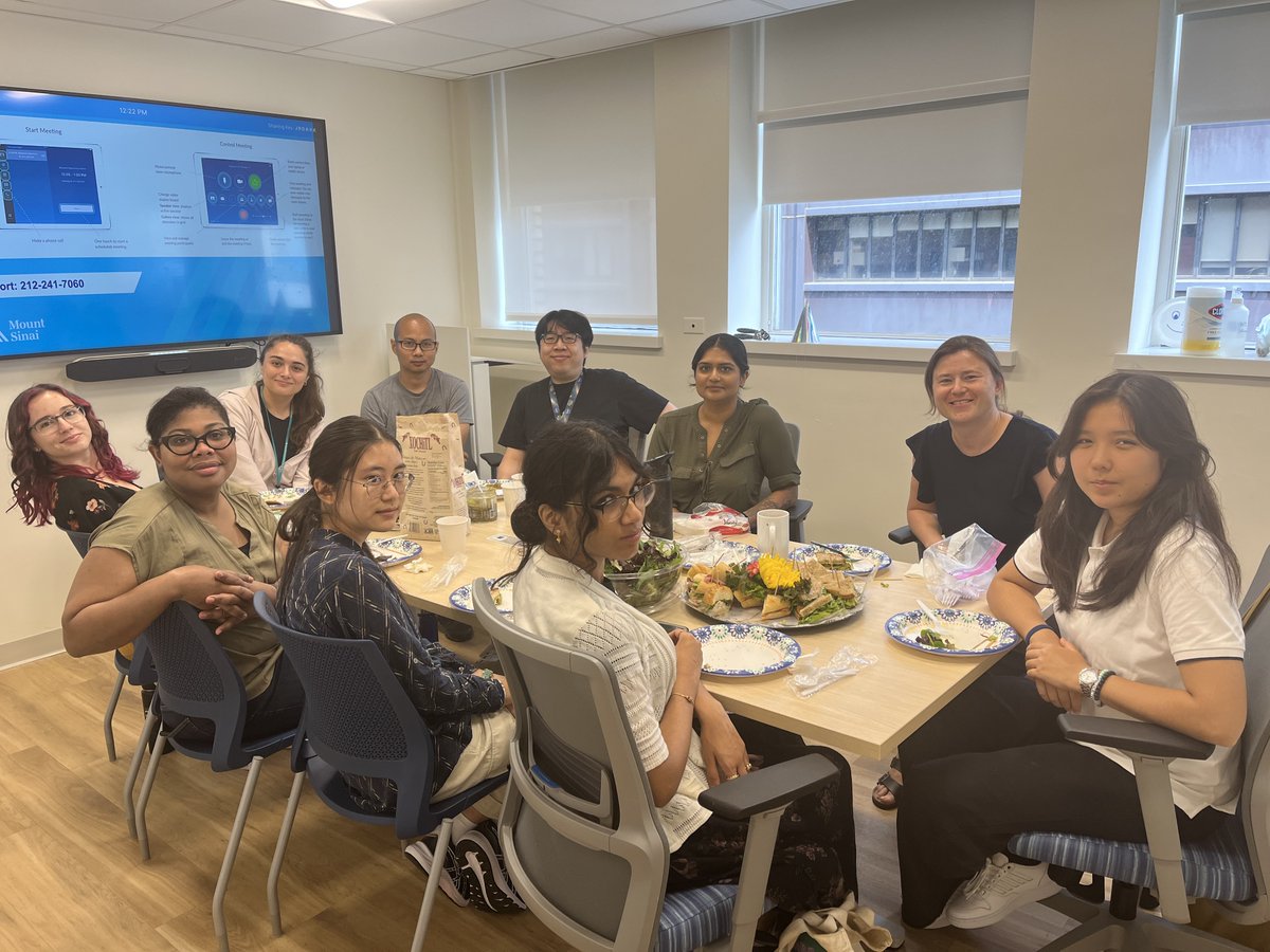 Ezhkova Lab (@ezhkovalab) on Twitter photo Always a fun time at the annual Lab lunch with postdocs, grad students, college freshman and high school students of <a href="/EzhkovaLab/">Ezhkova Lab</a> ! Always a fun time at the annual Lab lunch with postdocs, grad students, college freshman and high school students of <a href="/EzhkovaLab/">Ezhkova Lab</a> !