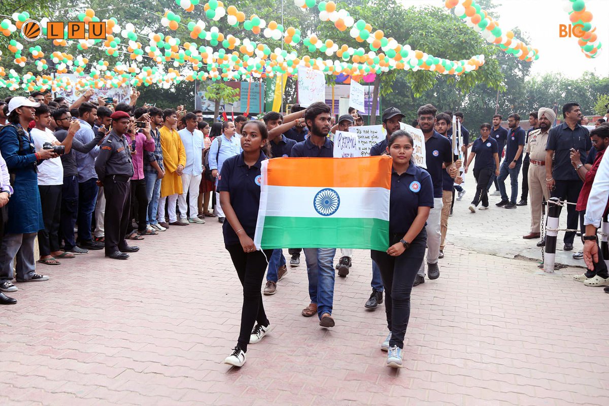 Here's wishing all our fellow Indians a very Happy Independence Day!   #LPUForYou #LPUDiaries #LPUReview #15August #HappyIndependenceDay #ProudIndians #ProudVertos #BestUniversity #TopUniversity #EventsAtLPU #AchieveBIG #ThinkBIG