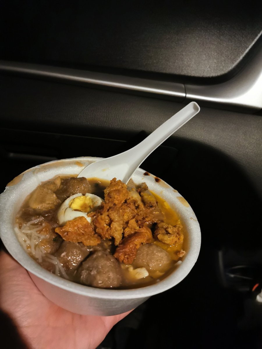 jseeej's tweet photo. Bakso mlm2 di likas😂 https://t.co/Fbt5NGRSMF